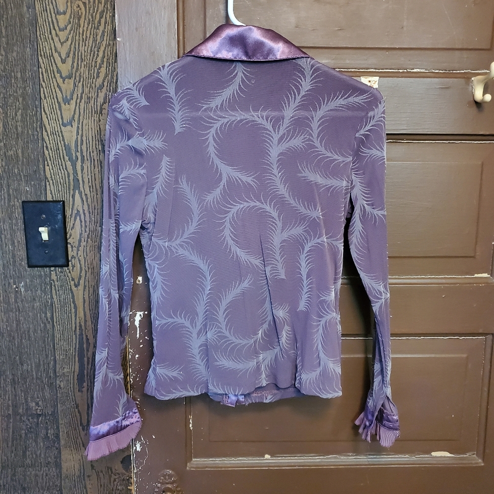 Patterned Blouse - Picture 2 of 8